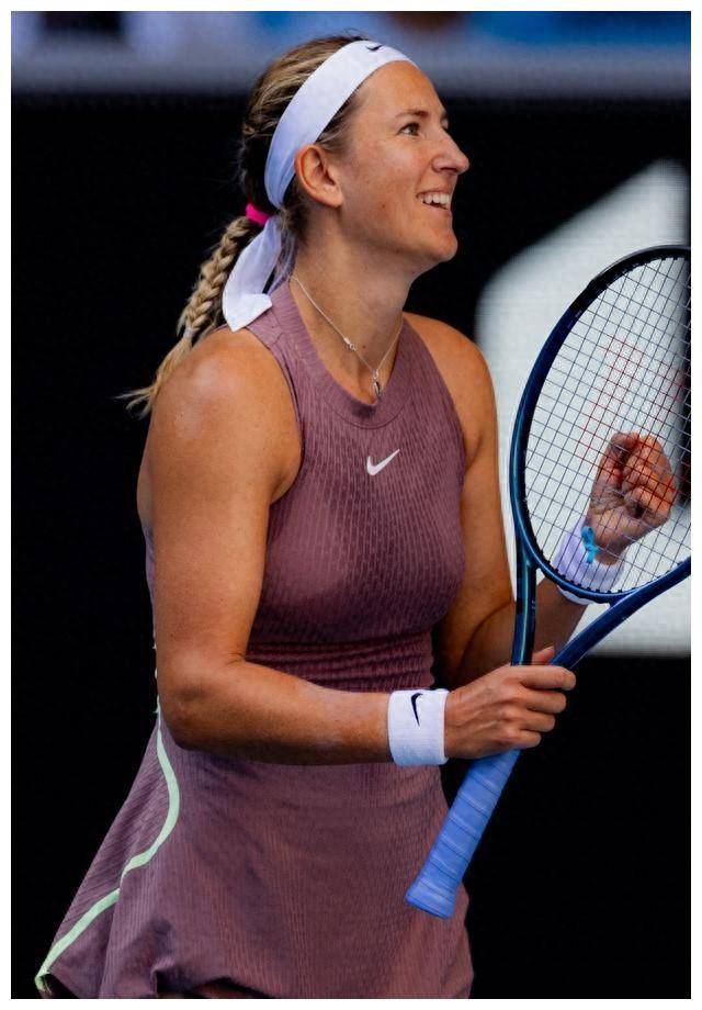  郑钦文首战对手是阿扎伦卡 