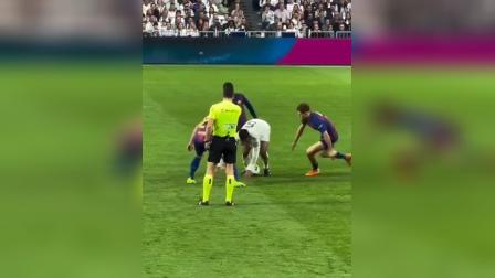 赛地聚焦：全明星赛国际比赛日热度飙升；尼斯再遭质疑；更衣室稳定；身体对抗强度拉满的简单介绍