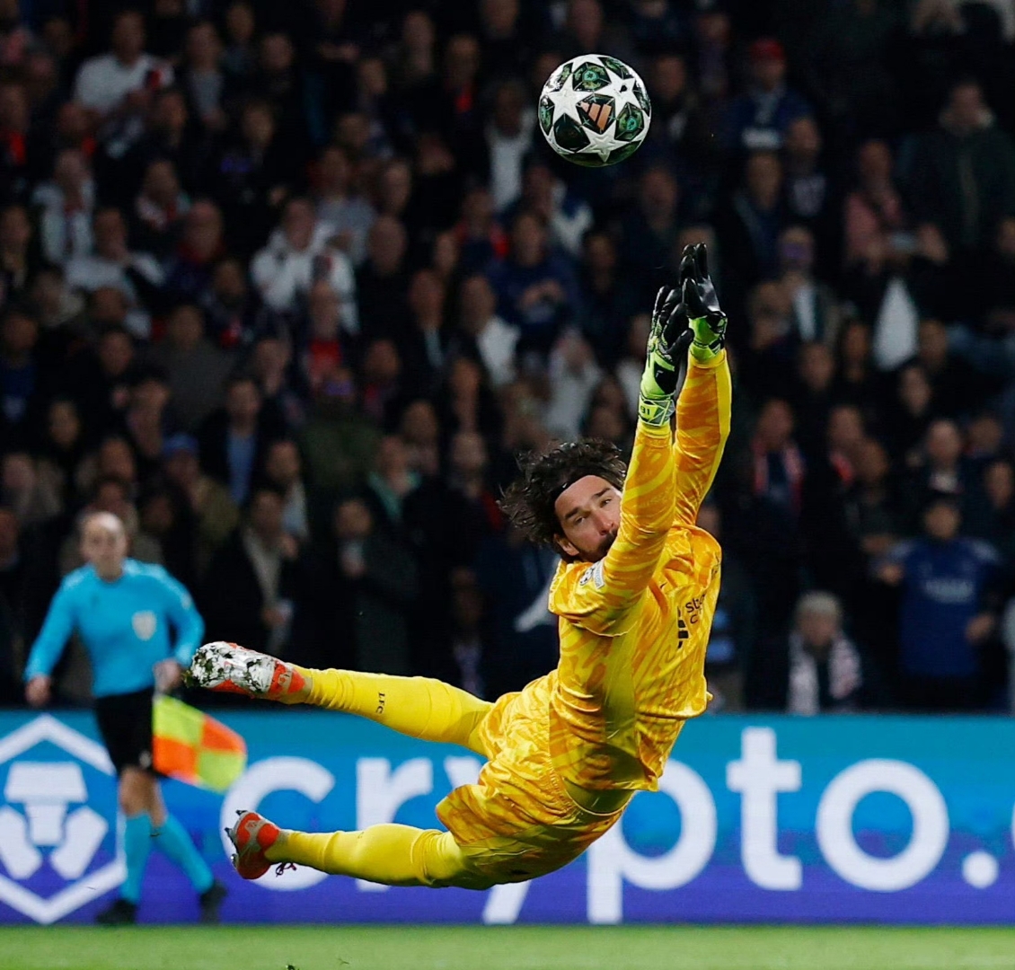  里程碑夜！塞维利亚防线松动，中超今晚刷纪录，媒体盛赞，年轻球员得到机会